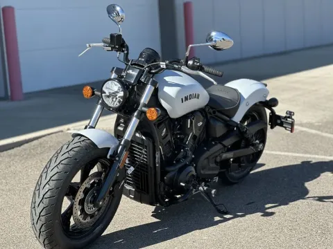 Another view of 2025 Indian Motorcycle Scout® Sixty Bobber Limited Ghost White Metallic Smoke for sale in Pueblo West, CO at Strictly Powersports