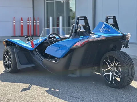 More photos of 2020 Polaris Slingshot SL at Strictly Powersports, CO