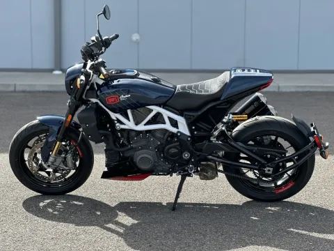 More photos of 2024 INDIAN FTR 100 R Carbon at Strictly Powersports, CO