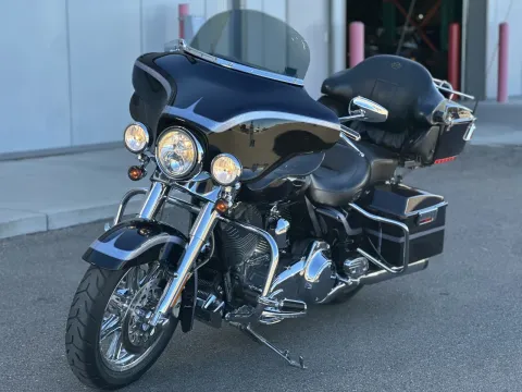 Another view of 2012 Harley-Davidson Electra Glide CVO Ultra Classic for sale in Pueblo West, CO at Strictly Powersports
