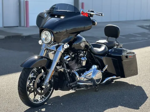 Another view of 2021 Harley-Davidson Touring Street Glide Special for sale in Pueblo West, CO at Strictly Powersports