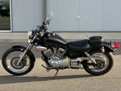 More photos of 2015 Yamaha V Star 250 at Strictly Powersports, CO