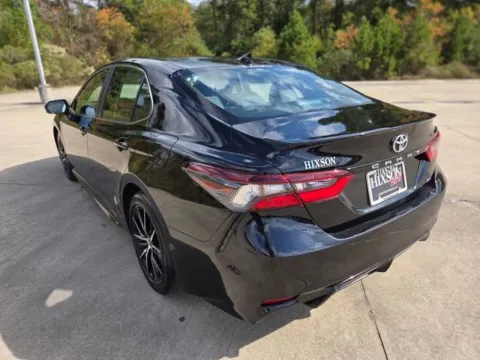 More photos of 2023 Toyota Camry SE at Hixson Ford Leesville, LA