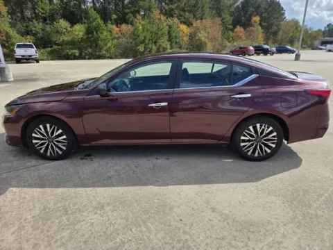 Photos of 2025 Nissan Altima SV for sale in Leesville, LA at Hixson Ford Leesville