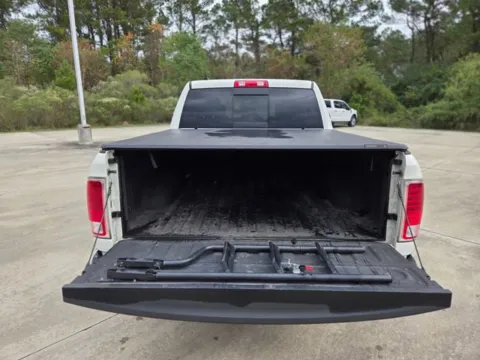 More photos of 2018 Ram 1500 Laramie at Hixson Ford Leesville, LA
