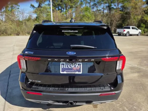 More photos of 2025 Ford Explorer Active at Hixson Ford Leesville, LA