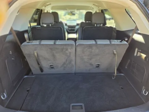 More photos of 2025 Ford Explorer Active at Hixson Ford Leesville, LA