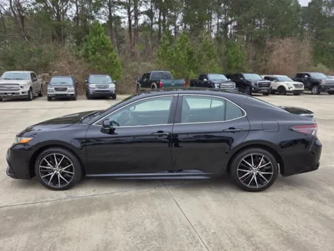 Photos of 2023 Toyota Camry SE for sale in Leesville, LA at Hixson Ford Leesville