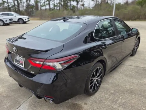 More photos of 2023 Toyota Camry SE at Hixson Ford Leesville, LA