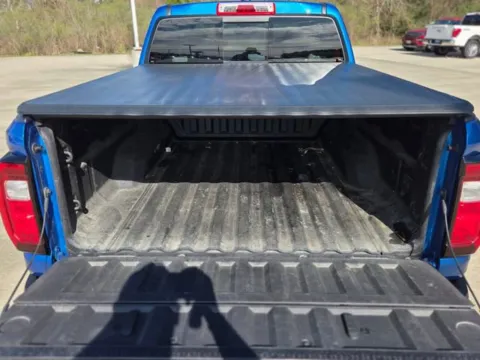 More photos of 2023 GMC Canyon 2WD Elevation at Hixson Ford Leesville, LA