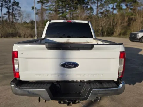 More photos of 2017 Ford F-250SD XLT at Hixson Ford Leesville, LA