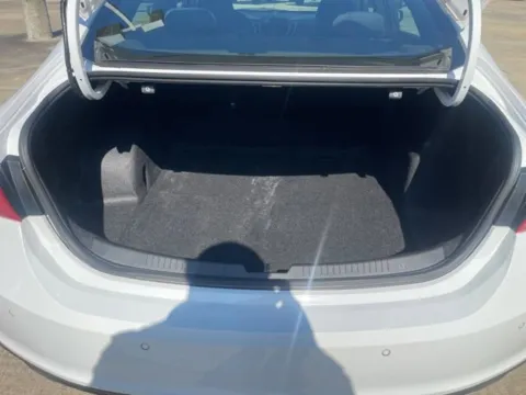 More photos of 2020 Chevrolet Malibu LS at Hixson Ford Leesville, LA