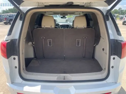More photos of 2018 GMC Acadia Denali at Hixson Ford Leesville, LA