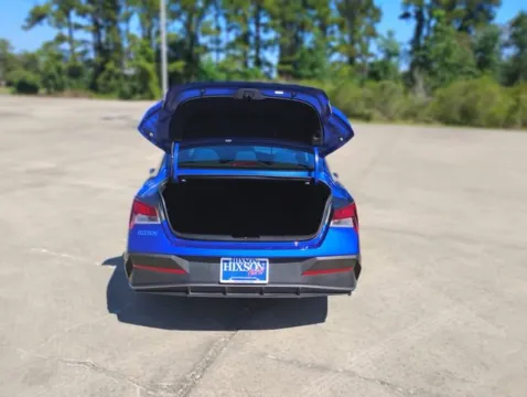 More photos of 2025 Hyundai Elantra SE at Hixson Ford Leesville, LA