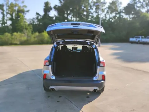 More photos of 2022 Ford Escape SE at Hixson Ford Leesville, LA