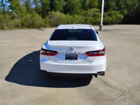 More photos of 2024 Toyota Camry LE at Hixson Ford Leesville, LA