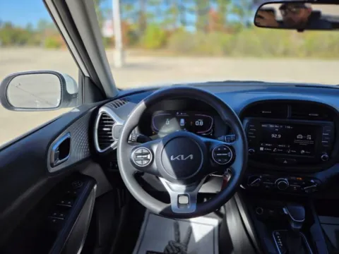 More photos of 2023 Kia Soul LX at Hixson Ford Leesville, LA
