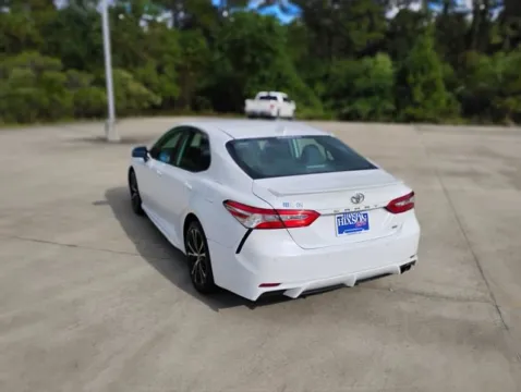 Another view of 2020 Toyota Camry SE for sale in Leesville, LA at Hixson Ford Leesville