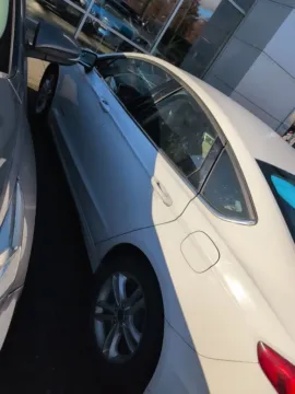 Photos of 2018 Ford Fusion Hybrid SE for sale in Auburn, WA at Auburn Hyundai