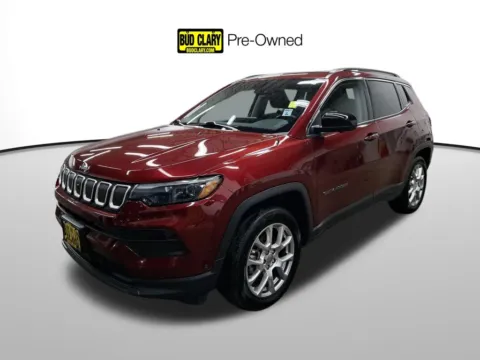 Red 2022 Jeep Compass Latitude Lux for sale in Auburn, WA
