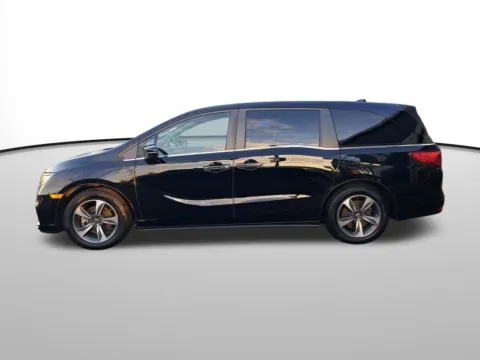Photos of 2018 Honda Odyssey Touring for sale in Auburn, WA at Auburn Hyundai