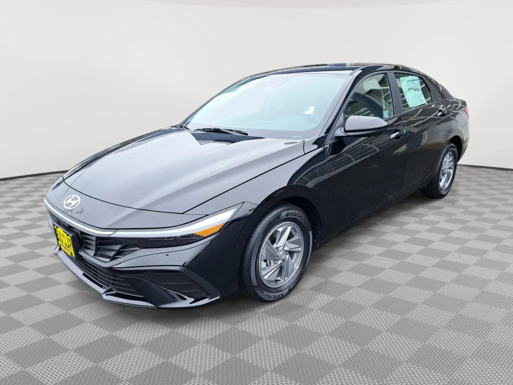 2024 Hyundai Elantra SE for sale in Auburn, WA