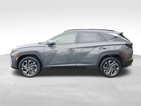 Photos of 2026 Hyundai Tucson Hybrid Limited for sale in Auburn, WA at Bud Clary Auburn Hyundai