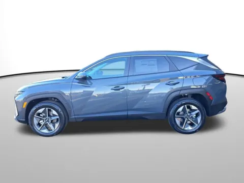 Photos of 2026 Hyundai Tucson Hybrid SEL for sale in Auburn, WA at Bud Clary Auburn Hyundai