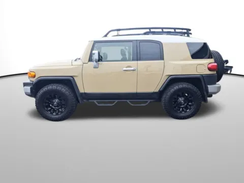 Photos of 2014 Toyota FJ Cruiser for sale in Auburn, WA at Bud Clary Auburn Hyundai