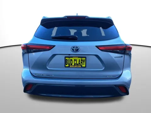 More photos of 2020 Toyota Highlander Hybrid Limited at Bud Clary Auburn Hyundai, WA