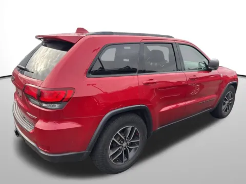 More photos of 2018 Jeep Grand Cherokee Trailhawk at Bud Clary Auburn Hyundai, WA