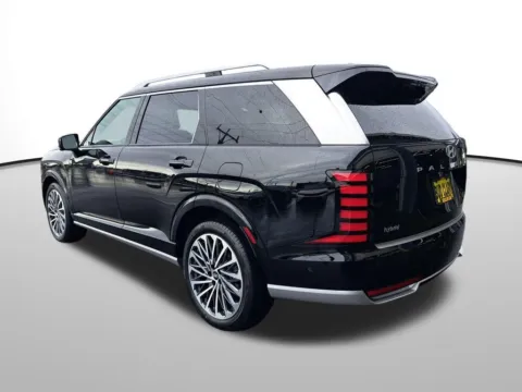 Another view of 2026 Hyundai Palisade Hybrid Calligraphy for sale in Auburn, WA at Bud Clary Auburn Hyundai