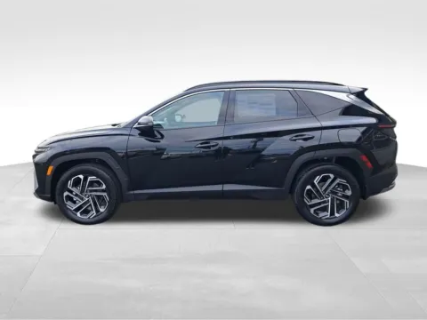 Photos of 2026 Hyundai Tucson Hybrid Limited for sale in Auburn, WA at Bud Clary Auburn Hyundai