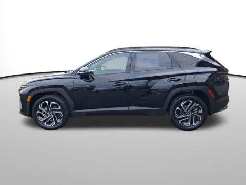 Photos of 2026 Hyundai Tucson Hybrid Limited for sale in Auburn, WA at Bud Clary Auburn Hyundai