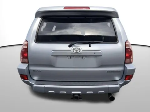 More photos of 2005 Toyota 4Runner SR5 at Bud Clary Auburn Hyundai, WA