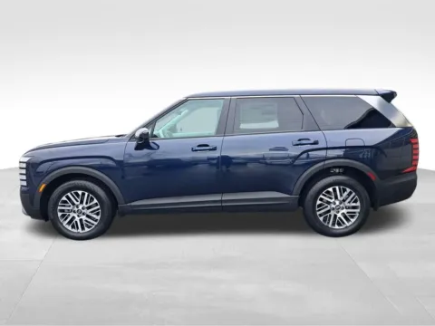 Photos of 2026 Hyundai Palisade SE for sale in Auburn, WA at Bud Clary Auburn Hyundai