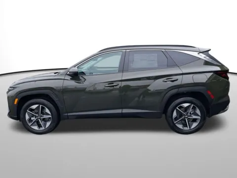 Photos of 2026 Hyundai Tucson SEL for sale in Auburn, WA at Bud Clary Auburn Hyundai