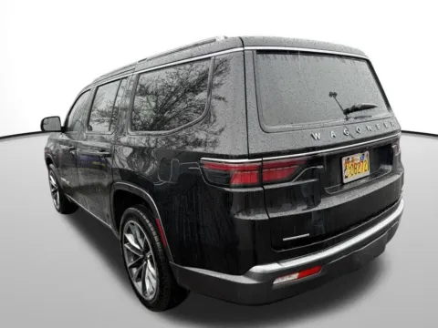 Photos of 2022 Jeep Wagoneer Series III for sale in Auburn, WA at Bud Clary Auburn Hyundai