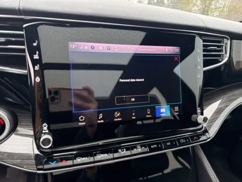 More photos of 2022 Jeep Wagoneer Series III at Bud Clary Auburn Hyundai, WA