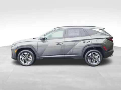 Photos of 2026 Hyundai Tucson Hybrid SEL for sale in Auburn, WA at Bud Clary Auburn Hyundai