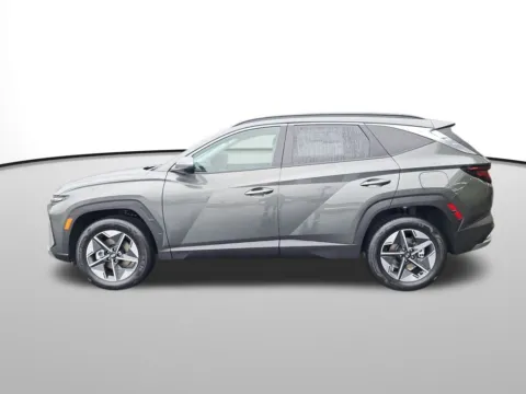 Photos of 2026 Hyundai Tucson Hybrid SEL for sale in Auburn, WA at Bud Clary Auburn Hyundai