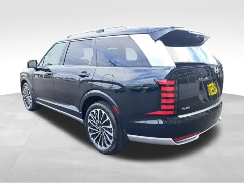 Another view of 2026 Hyundai Palisade Hybrid Calligraphy for sale in Auburn, WA at Bud Clary Auburn Hyundai