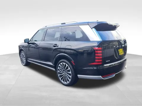 Another view of 2026 Hyundai Palisade Hybrid Calligraphy for sale in Auburn, WA at Bud Clary Auburn Hyundai