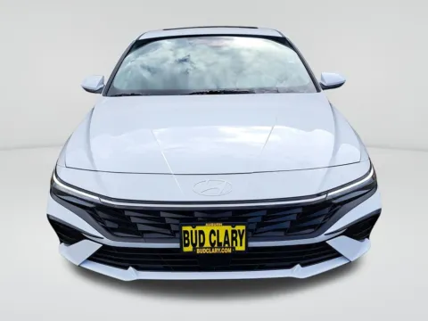 Photos of 2025 Hyundai Elantra SEL Convenience for sale in Auburn, WA at Auburn Hyundai