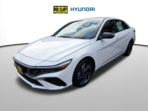 White 2025 Hyundai Elantra Hybrid SEL Sport for sale in Auburn, WA