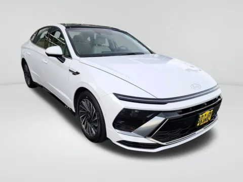 Another view of 2025 Hyundai Sonata Hybrid Limited for sale in Auburn, WA at Auburn Hyundai