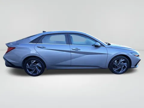 More photos of 2025 Hyundai Elantra Hybrid Limited at Auburn Hyundai, WA