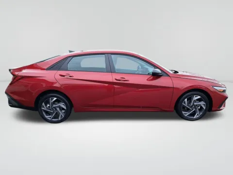 More photos of 2025 Hyundai Elantra SEL Sport at Auburn Hyundai, WA