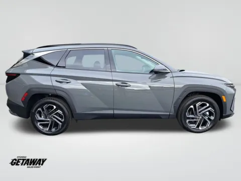 More photos of 2025 Hyundai Tucson Limited at Auburn Hyundai, WA