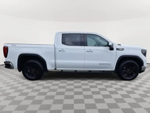 More photos of 2023 GMC Sierra 1500 SLE at Auburn Hyundai, WA